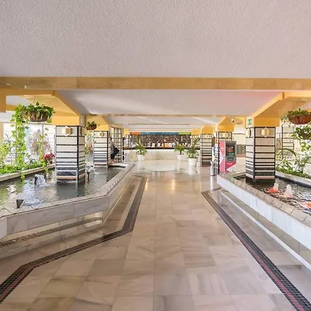 Sol Apartment - C&G Benal Beach Benalmádena Buitenkant foto